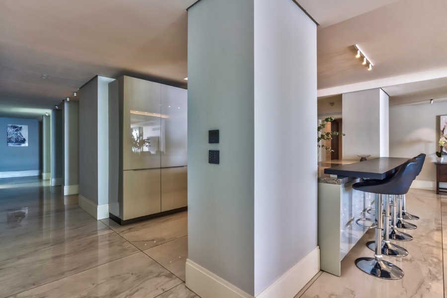 5 Bedroom Property for Sale in Bantry Bay Western Cape